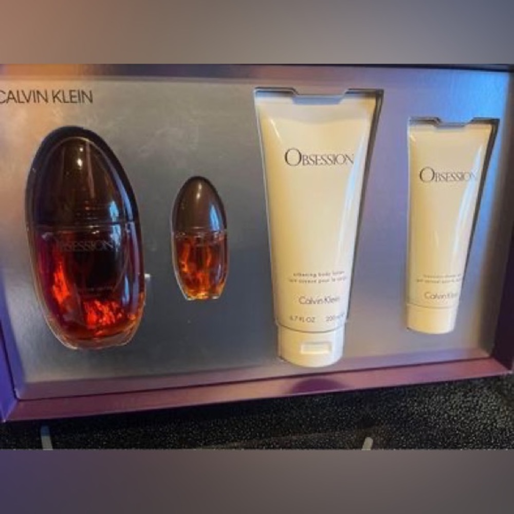 OBSESSION WOMEN 4 PIECE GIFT SET